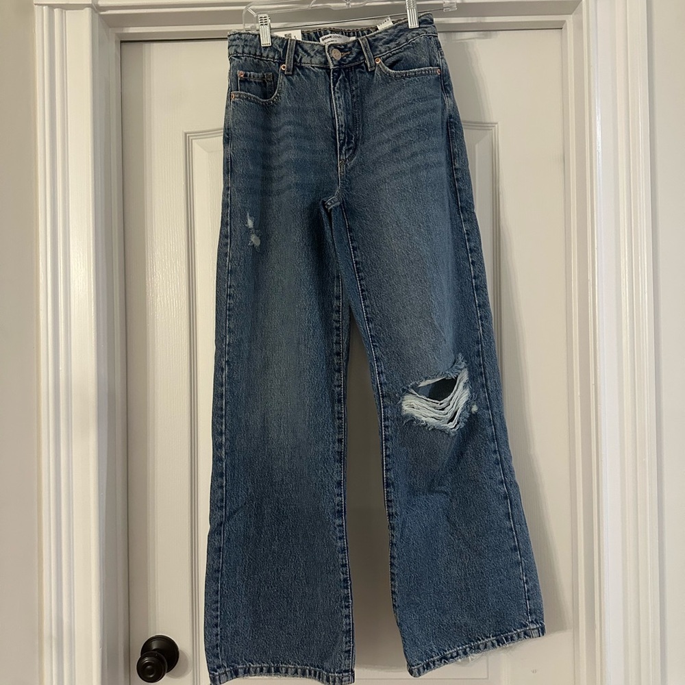 NWT Garage Jambe Large Wide Leg Jeans. Classic Blue Distressed 03/26W